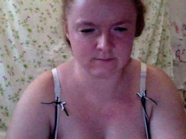 Rae-Jeannie webcam