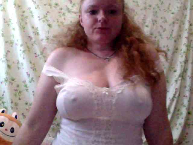 Rae-Jeannie webcam