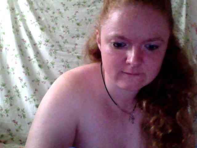 Rae-Jeannie webcam