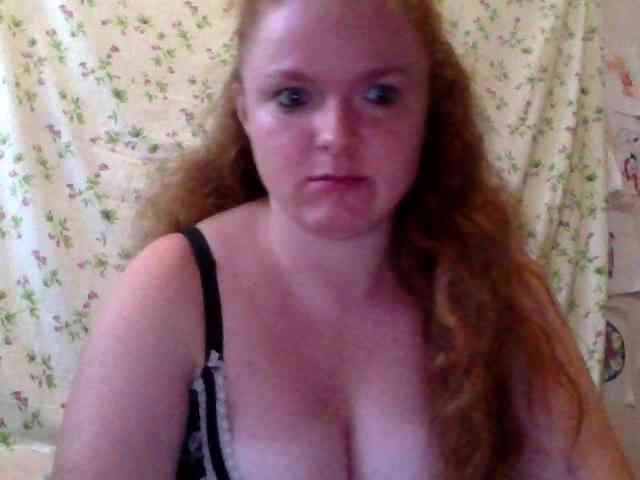Rae-Jeannie webcam