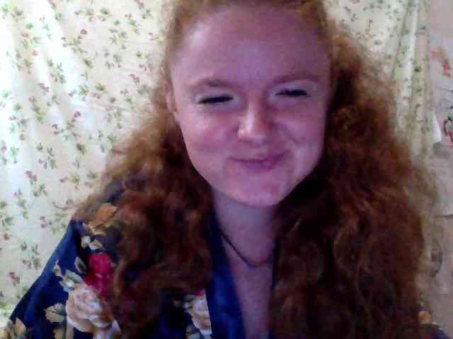 Rae-Jeannie webcam