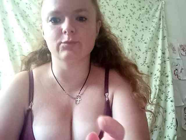 Rae-Jeannie webcam