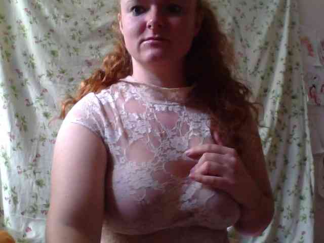 Rae-Jeannie webcam