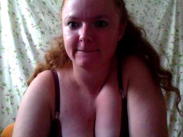 Rae-Jeannie webcam