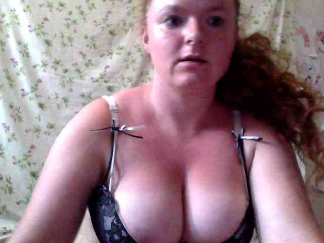 Rae-Jeannie webcam