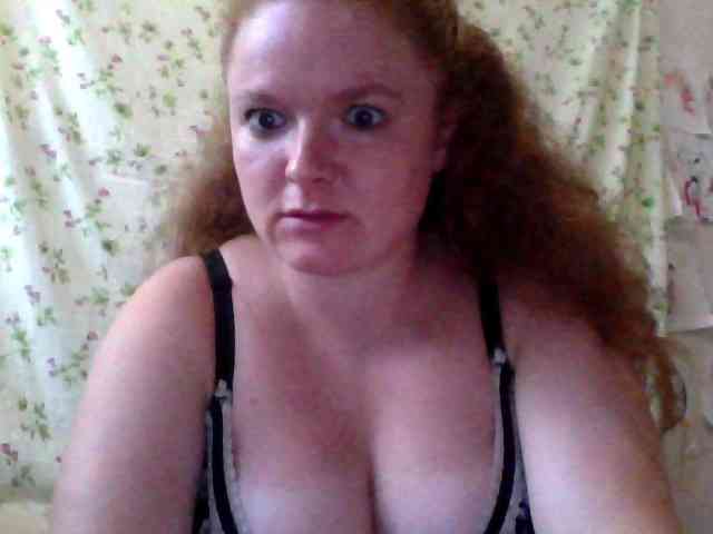 Rae-Jeannie webcam
