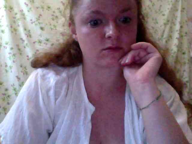 Rae-Jeannie webcam