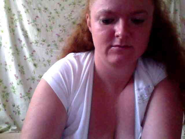 Rae-Jeannie webcam