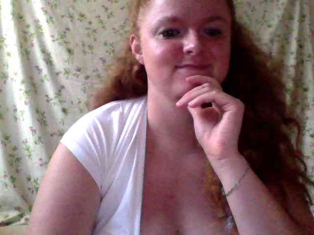 Rae-Jeannie webcam
