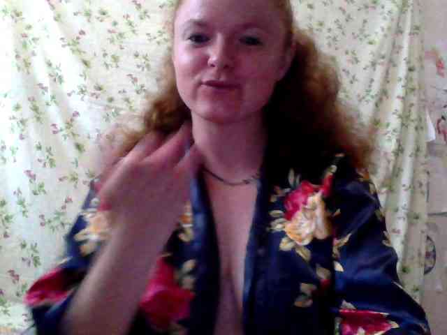 Rae-Jeannie webcam
