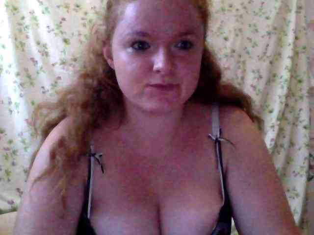 Rae-Jeannie webcam