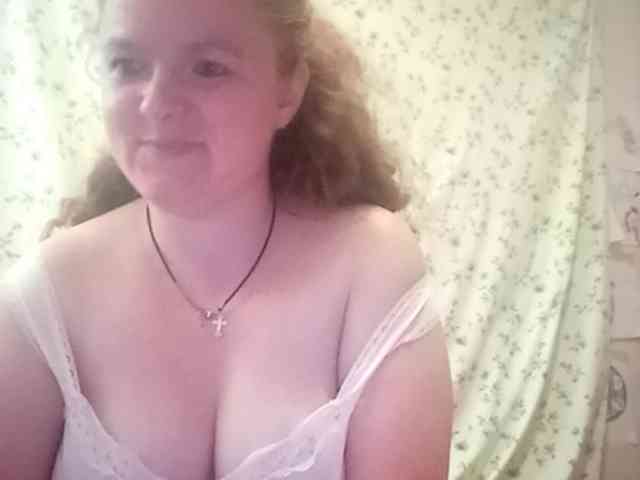 Rae-Jeannie webcam