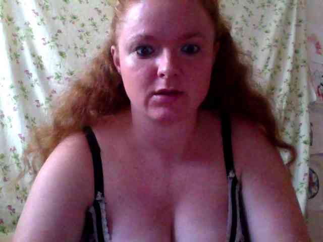 Rae-Jeannie webcam