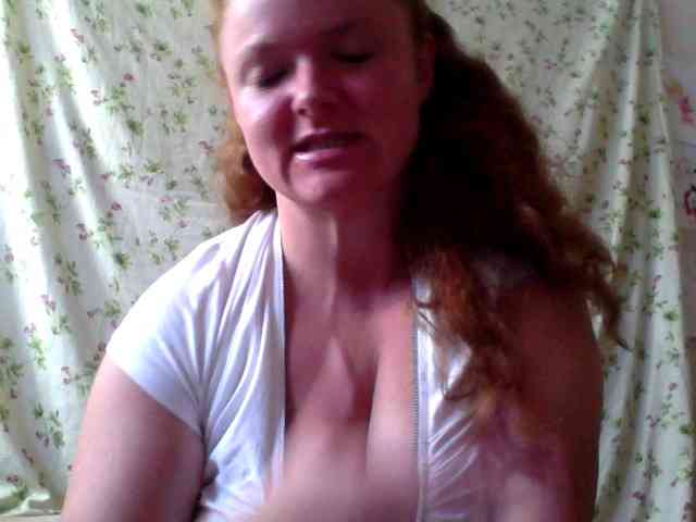 Rae-Jeannie webcam