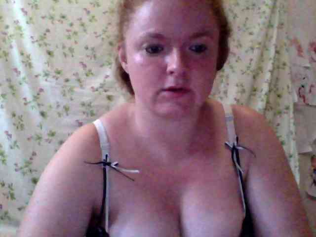 Rae-Jeannie webcam