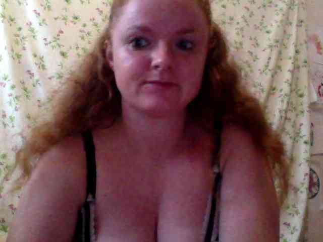 Rae-Jeannie webcam