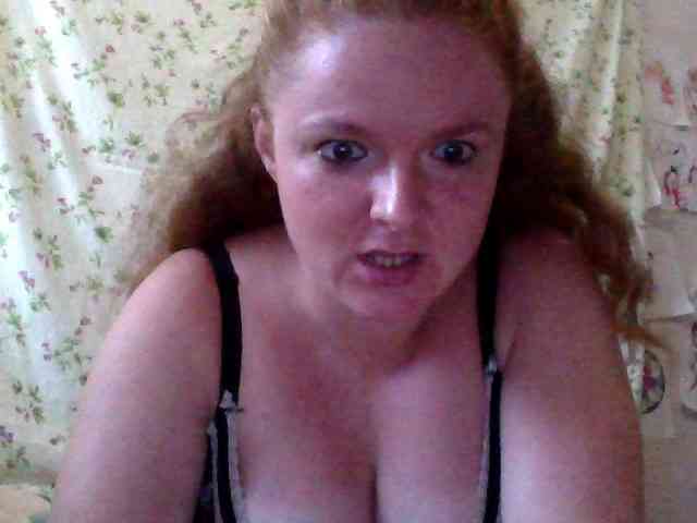 Rae-Jeannie webcam