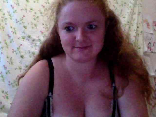 Rae-Jeannie webcam