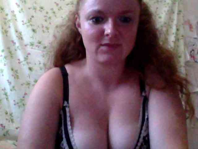 Rae-Jeannie webcam