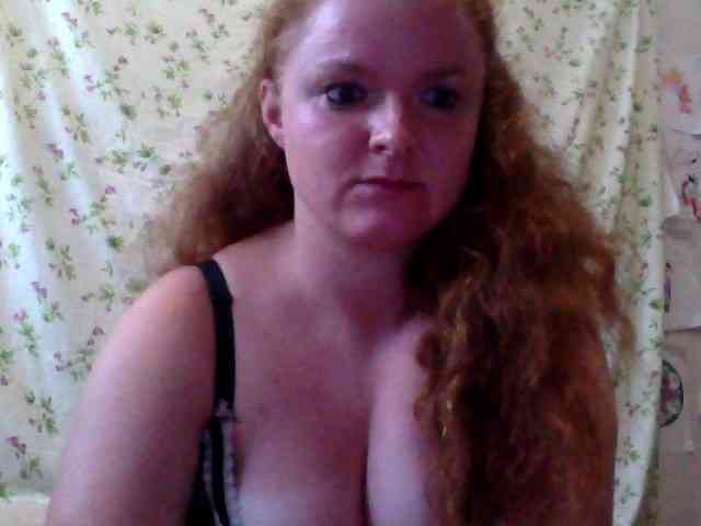 Rae-Jeannie webcam