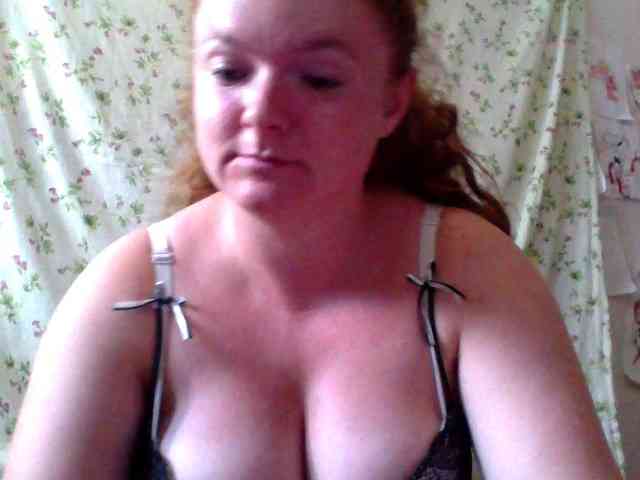 Rae-Jeannie webcam