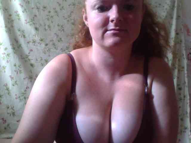 Rae-Jeannie webcam