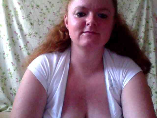 Rae-Jeannie webcam