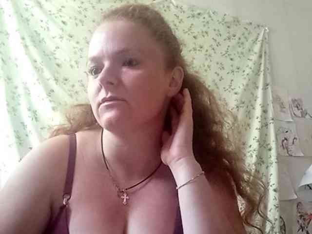 Rae-Jeannie webcam