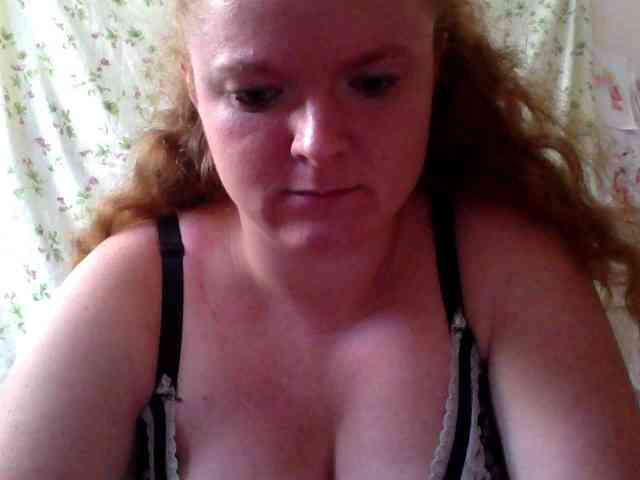 Rae-Jeannie webcam