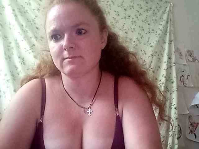 Rae-Jeannie webcam