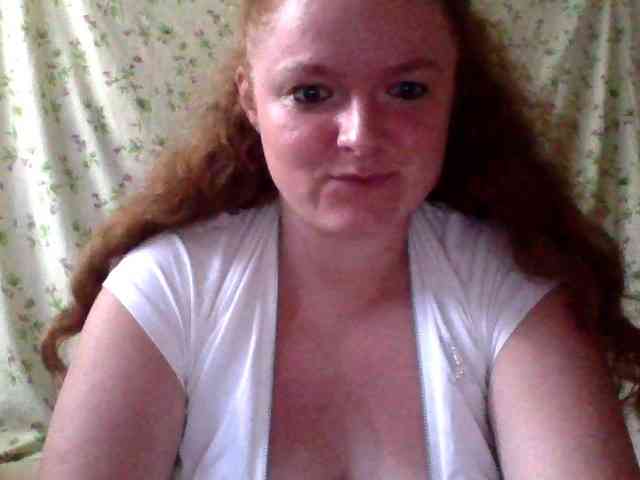 Rae-Jeannie webcam