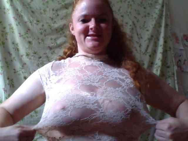 Rae-Jeannie webcam