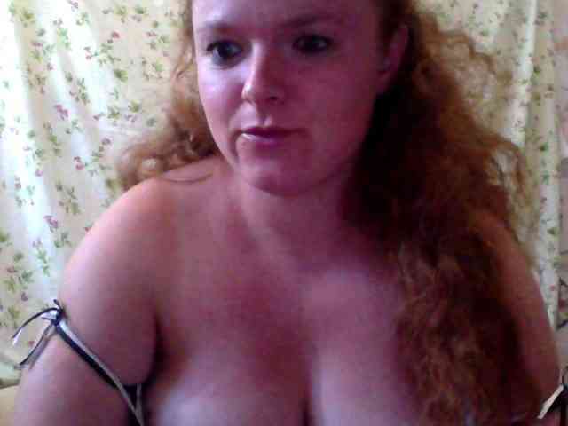 Rae-Jeannie webcam