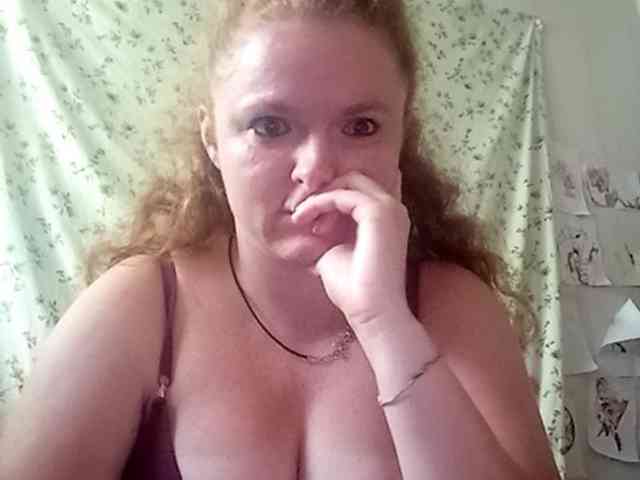 Rae-Jeannie webcam