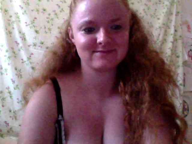 Rae-Jeannie webcam