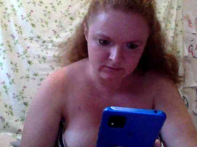 Rae-Jeannie webcam