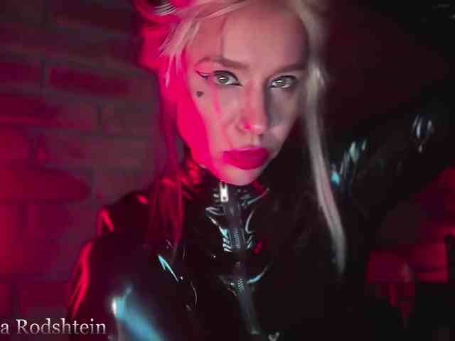 FEMDOMKiraRodshtein webcam