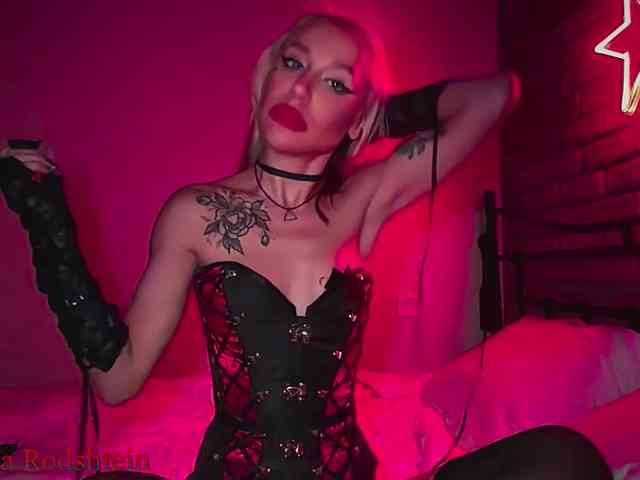 FEMDOMKiraRodshtein webcam