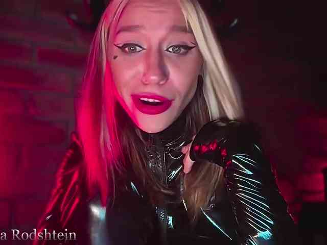 FEMDOMKiraRodshtein webcam