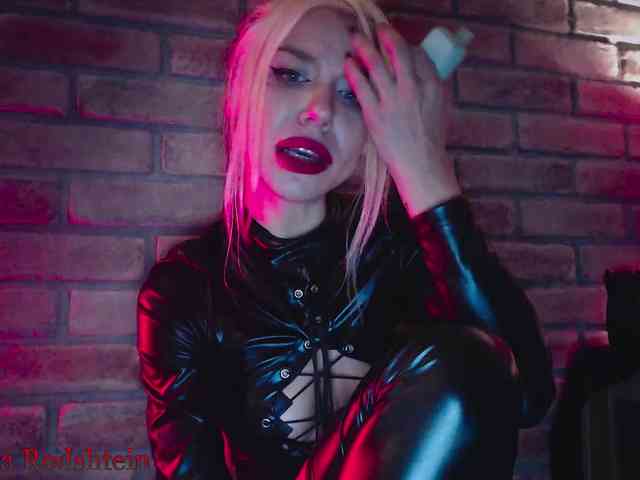 FEMDOMKiraRodshtein webcam