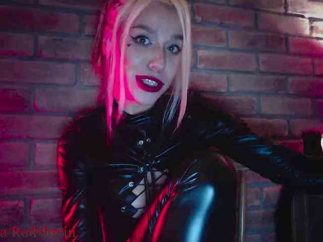 FEMDOMKiraRodshtein webcam