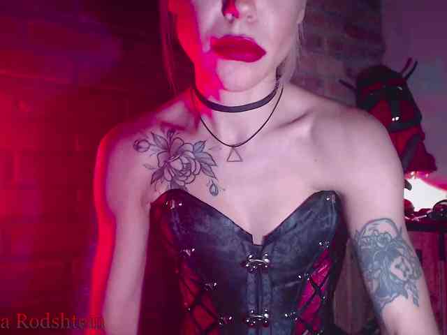 FEMDOMKiraRodshtein webcam