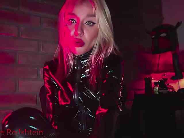 FEMDOMKiraRodshtein webcam