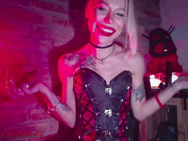 FEMDOMKiraRodshtein webcam