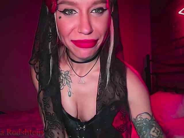 FEMDOMKiraRodshtein webcam