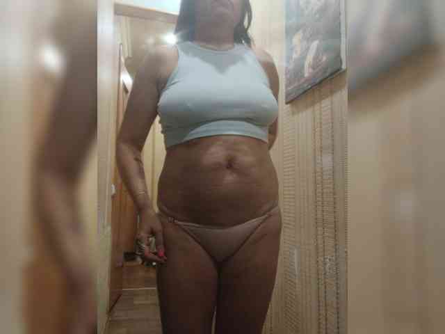 Lakomka099 webcam