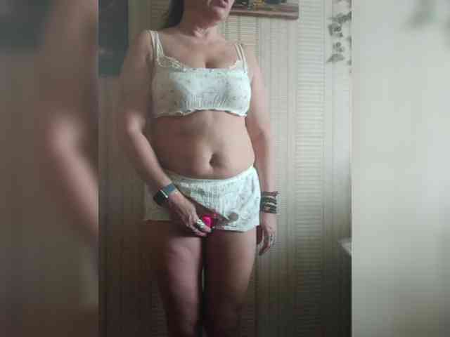 Lakomka099 webcam