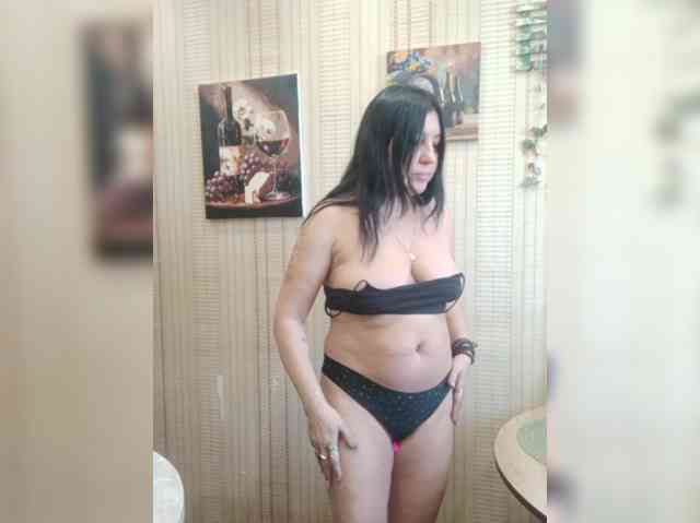 Lakomka099 webcam