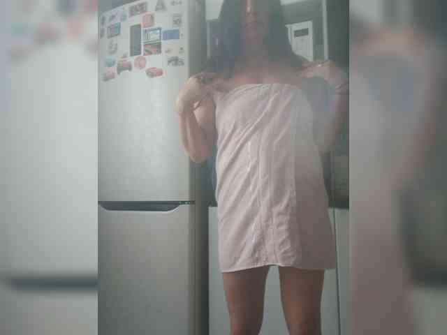 Lakomka099 webcam