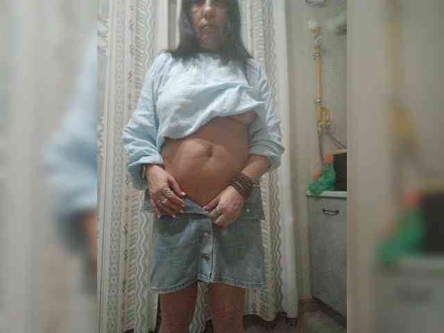 Lakomka099 webcam